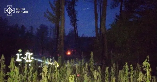 У розпал спеки на Волині побіліла земля: що за аномалія коїться (фото)