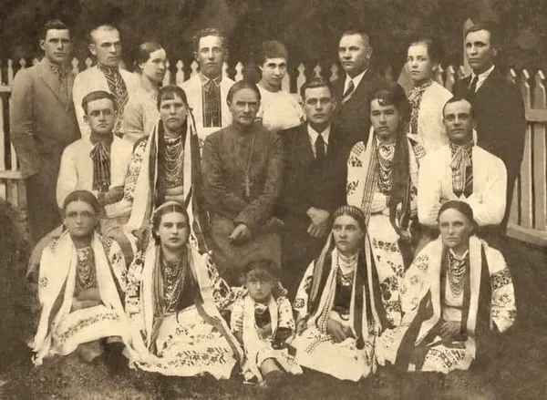 Який вигляд мали волиняни у 30-х роках минулого століття (ретрофото)