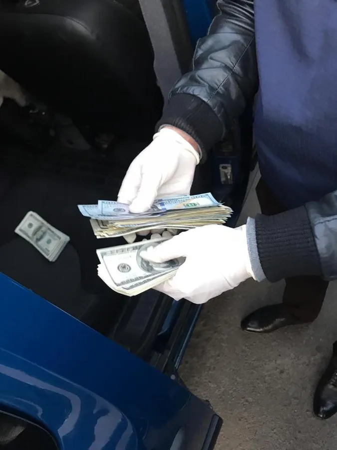 У Луцьку «піймали» на півмільйонному хабарі керівника Держгеокадастру Сумської області (фото)