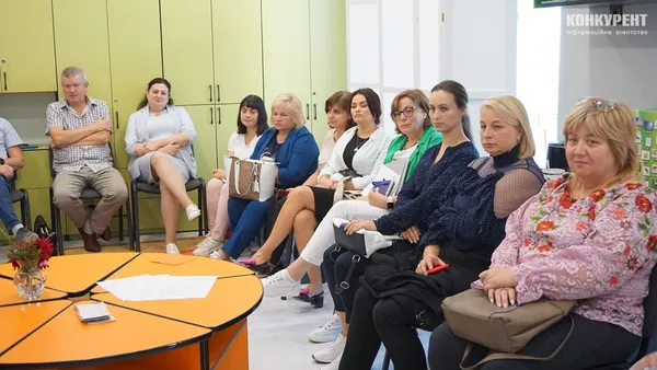 У Луцьку думали, як поліпшити життя особливим дітям (фото)