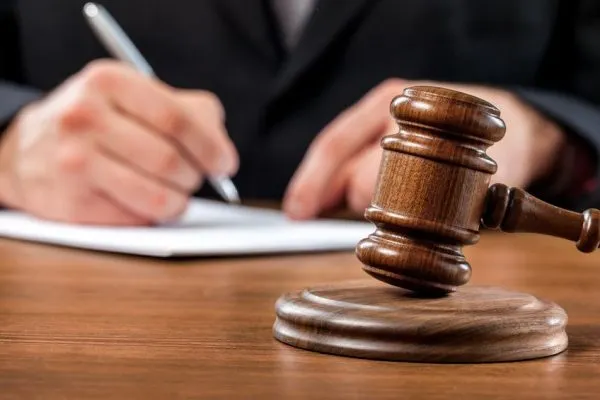 Волинського суддю покарали за несправедливе рішення