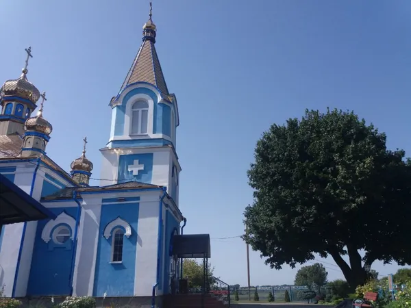 На місці, де знайшли доньку пана, побудували храм: історія унікальної церкви у Луцькому районі (фото)