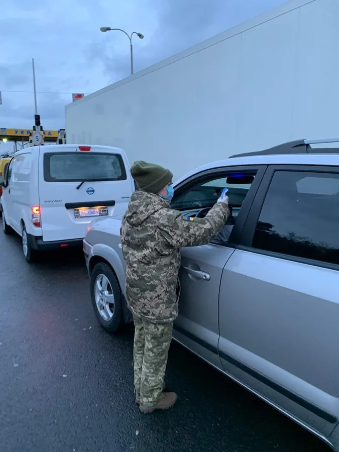 Вберегтися від коронавірусу: що коїться на волинському кордоні (ВІДЕО, ОНОВЛЕНО)