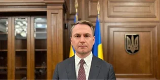 Зеленський відсторонив Руслана Кравченка від посади генпрокурора