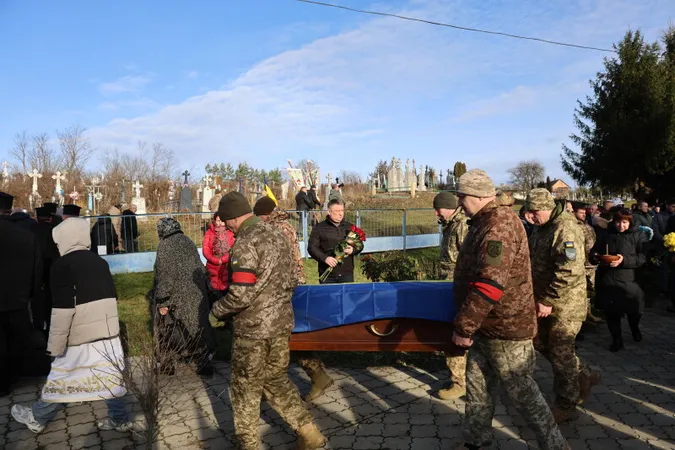 На Волині в останню дорогу провели захисника Георгія Гайдая (фото)