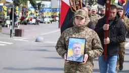 На Волині попрощалися із Героєм Василем Фаринюком (фото)