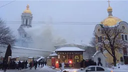 У Києві горить Києво-Печерська лавра (відео)