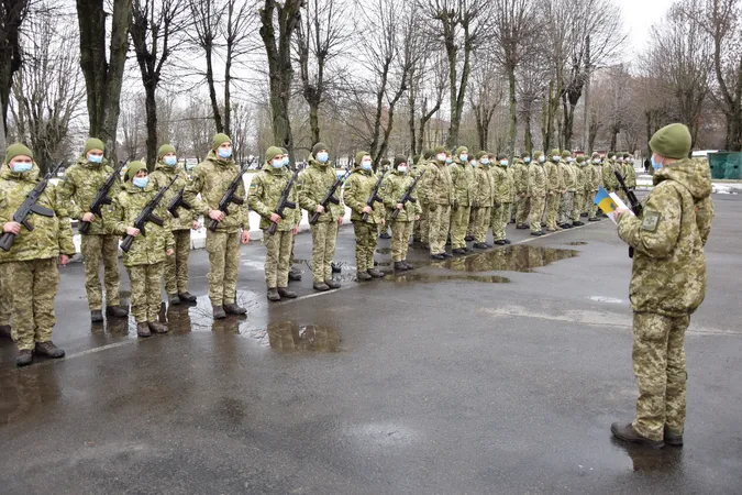 У Луцьку прикордонники-новобранці склали військову присягу (фото)