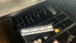 У Рівному чоловік «обніс» їдальню, викравши кавомашину й готівку (фото)