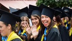 "Мене нічого не навчили",  – що лучани думають про освіту в Україні