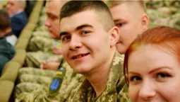 У Луцькому НТУ вручили погони молодшим лейтенантам (фото)