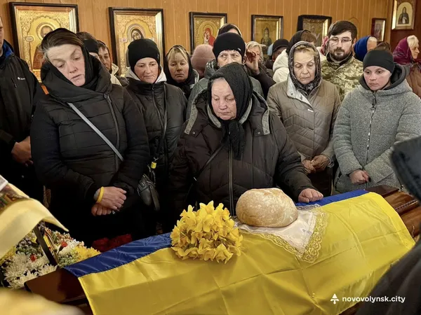 На Волині попрощалися із захисником Олександром Кривенчуком (фото)