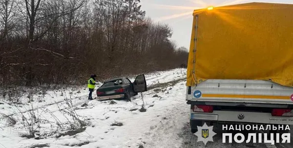 У моторошній ДТП біля Львова загинули семеро людей – п'яний винуватець втік (фото)