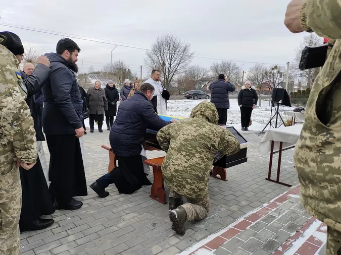 На Волині попрощалися із захисником Олегом Симоновичем (фото)