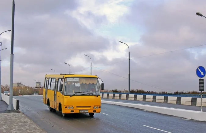 Мешканці Дубнівської потерпають від транспортного колапсу, –  депутат