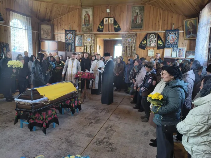 На Волині провели в останню дорогу захисника Ігоря Пилипчука (фото)