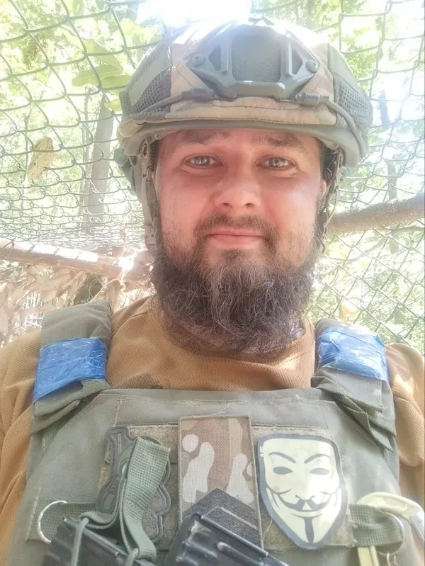Зміг вижити після вибуху ворожого FPV-дрона:  історія волинянина з позивним COLT (фото)
