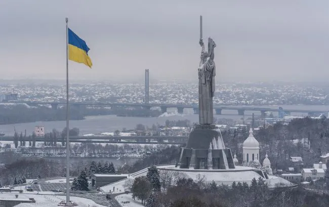 Росіяни пошкодили музей під монументом «Батьківщина-мати» (фото)
