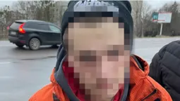 Знайшли майже 100 таблеток: підозрюваного в збуті наркотиків волинянина взяли під варту (фото)