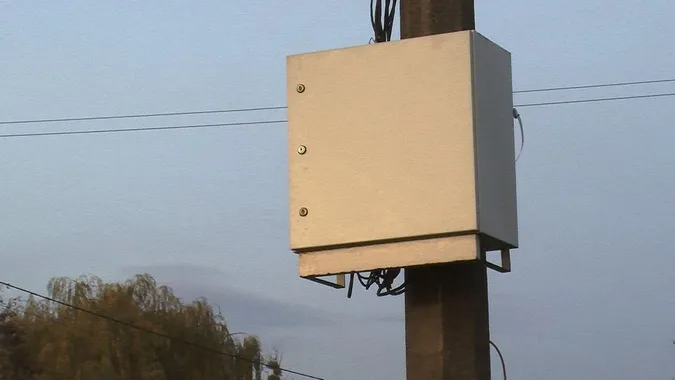 На луцькому перехресті тестують прилад безперебійного живлення