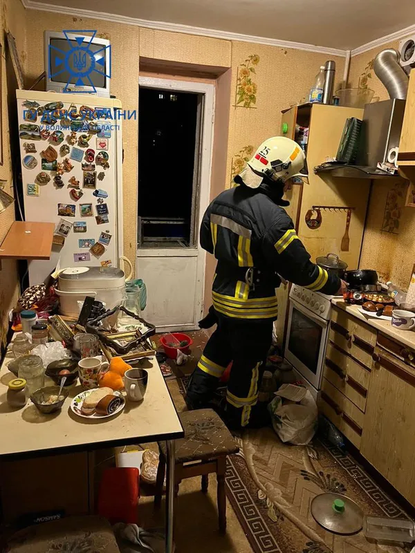 У Луцьку в багатоповерхівці вибухнула туристична газова плита (фото, відео)