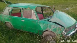 ДТП з потерпілими: на Волині ВАЗ злетів у кювет і перекинувся (фото)