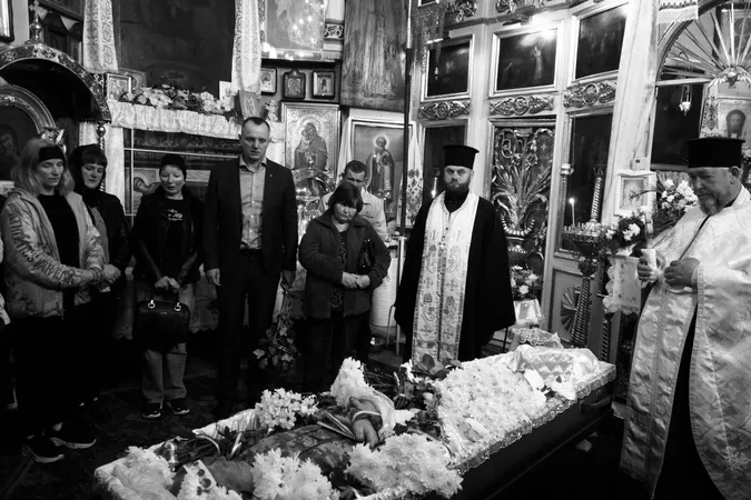 На Волині попрощались із померлим захисником Миколою Каліщуком (фото)