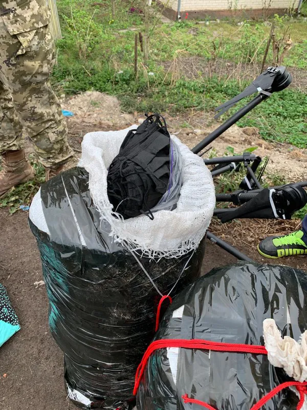 Стрілянина та втеча на авто: як прикордонники Волині ловили контрабандистів з медичними масками (ФОТО)