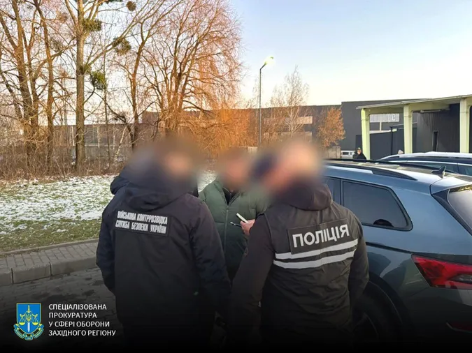 Лучанина, який переправляв ухилянтів до Польщі, затримали на Львівщині (фото)