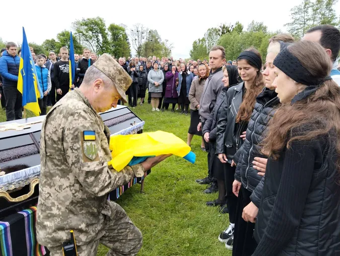 На Волині попрощалися із юним воїном Романом Климчуком (фото)