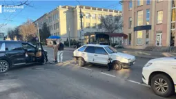 У Луцьку на Винниченка сталася аварія – рух ускладнений (фото)