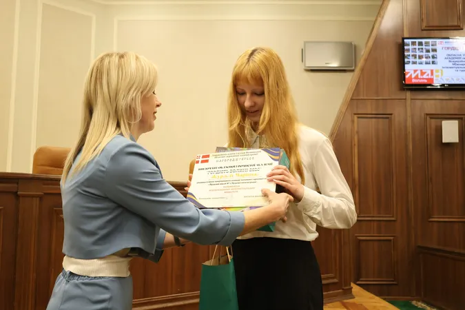Гордість Волині: у Луцьку відзначили юних інтелектуалів та їхніх наставників (фото)