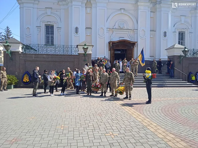 У Луцьку попрощалися із полеглим Героєм Миколою Шевчуком (фото, відео)