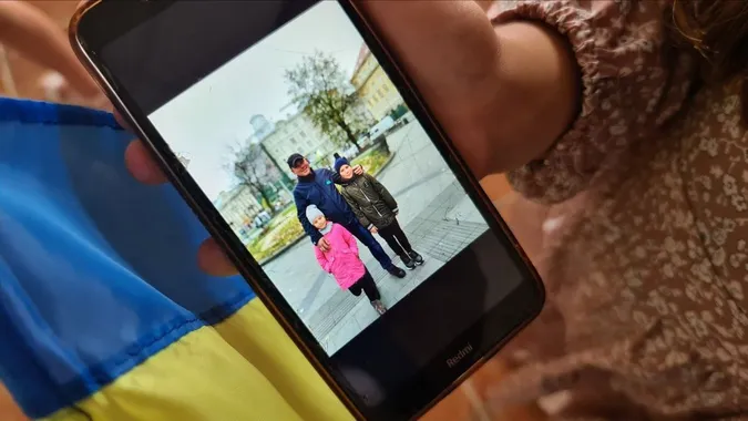 Юні волонтерки з Липин зібрали 9 тисяч гривень для ЗСУ (фото)