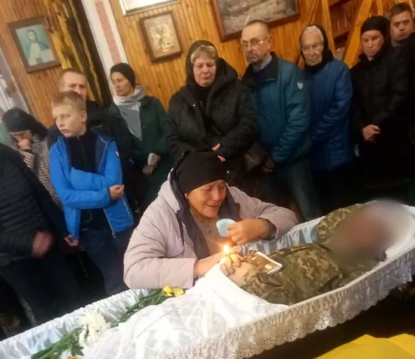 На Волині попрощались із загиблим воїном Петром Грисюком (фото)