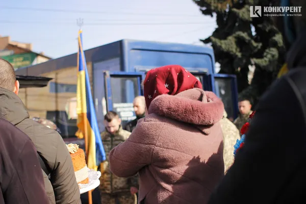 У Луцьку попрощалися із Героями, які загинули внаслідок авіаудару по аеродрому (фото)