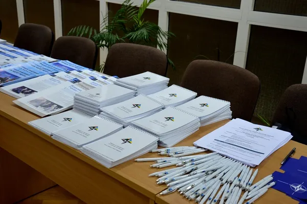 На форум у луцький виш приїхали посли, міністри та військовий аташе (фото)