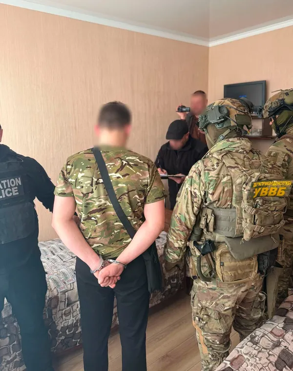На Волині затримали військового, який мав допомогти ухилянту втекти