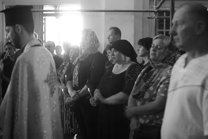 З болем і душевним смутком: у Луцьку прощалися із захисником Максимом Галайдою (фото)