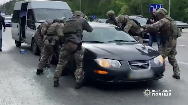 Катували праскою: лучанин у складі банди пограбував харків'янку (фото, відео)