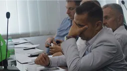 Два безробітні чиновники і бюджет: фоторепортаж із сесії Луцькради