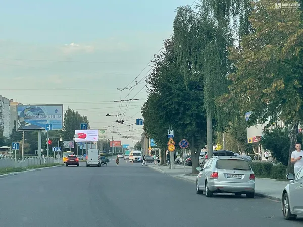 У Луцьку мотоцикл зіткнувся з легковиком (фото, відео)