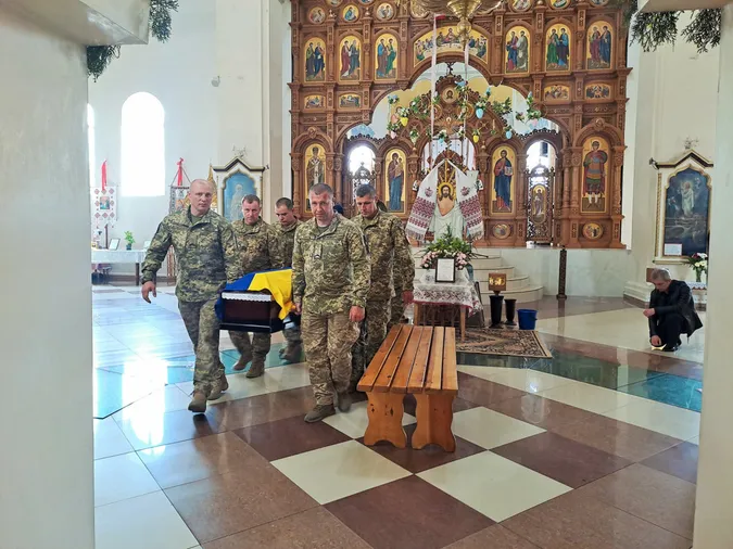 У Ковелі провели в останній земний шлях Героя Анатолія Смаля (фото)