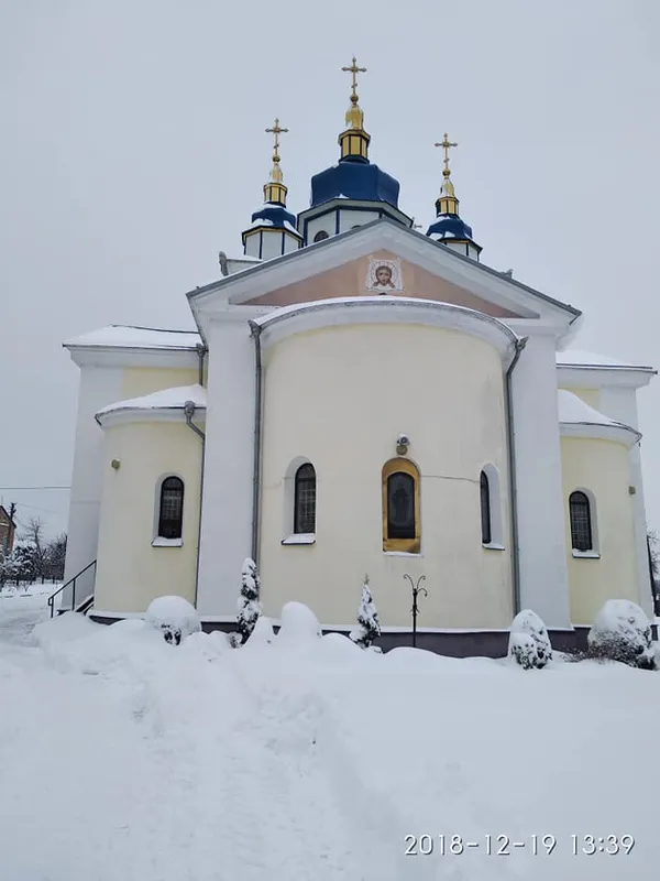 Під Луцьком живий ланцюг з вірян обох конфесій з'єднає храми ПЦУ та УПЦ МП
