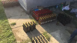 У Луцьку підробляли медівку відомого волинського медовара (фото) 