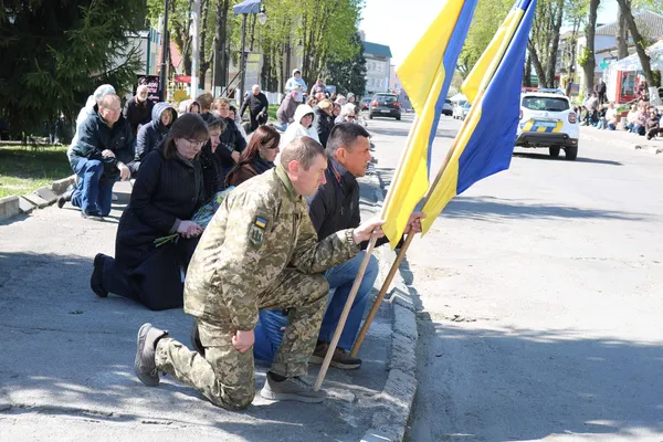 На Волині попрощалися із Героєм Василем Фаринюком (фото)