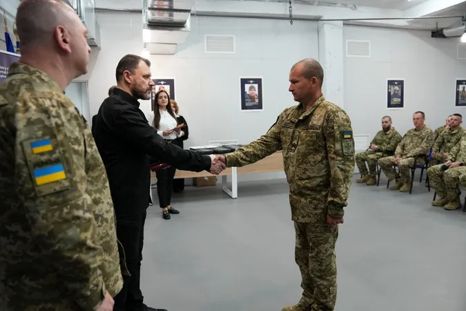 Волинським прикордонникам вручили державні нагороди (фото)
