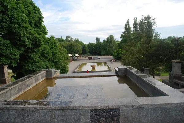 Луцькі фонтани: хто винен, що вони жахливі (фото)