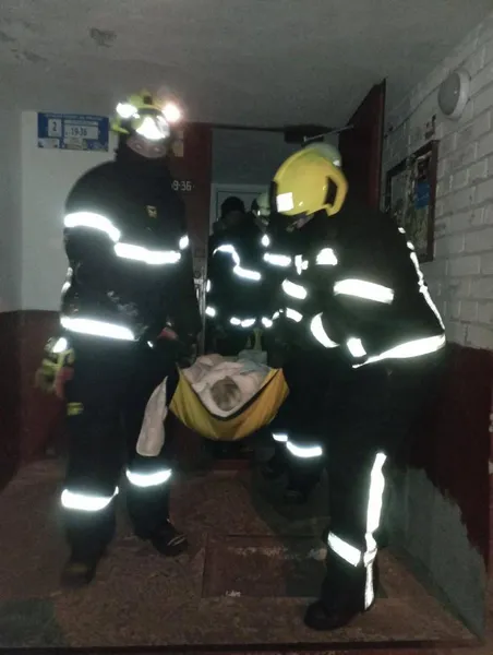 У Луцьку жінка втратила свідомість у власному помешканні (фото)