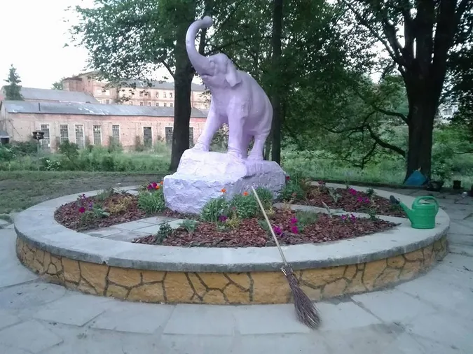 Луцька громада відновила «слоника» (фото)
